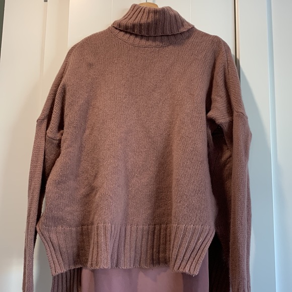 BCBG turtleneck dress 2 pieces size XS - Picture 6 of 7